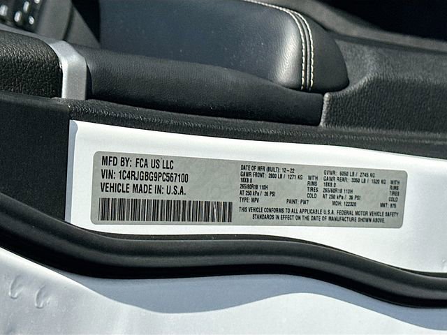 Used 2023 Jeep Grand Cherokee Limited image 33