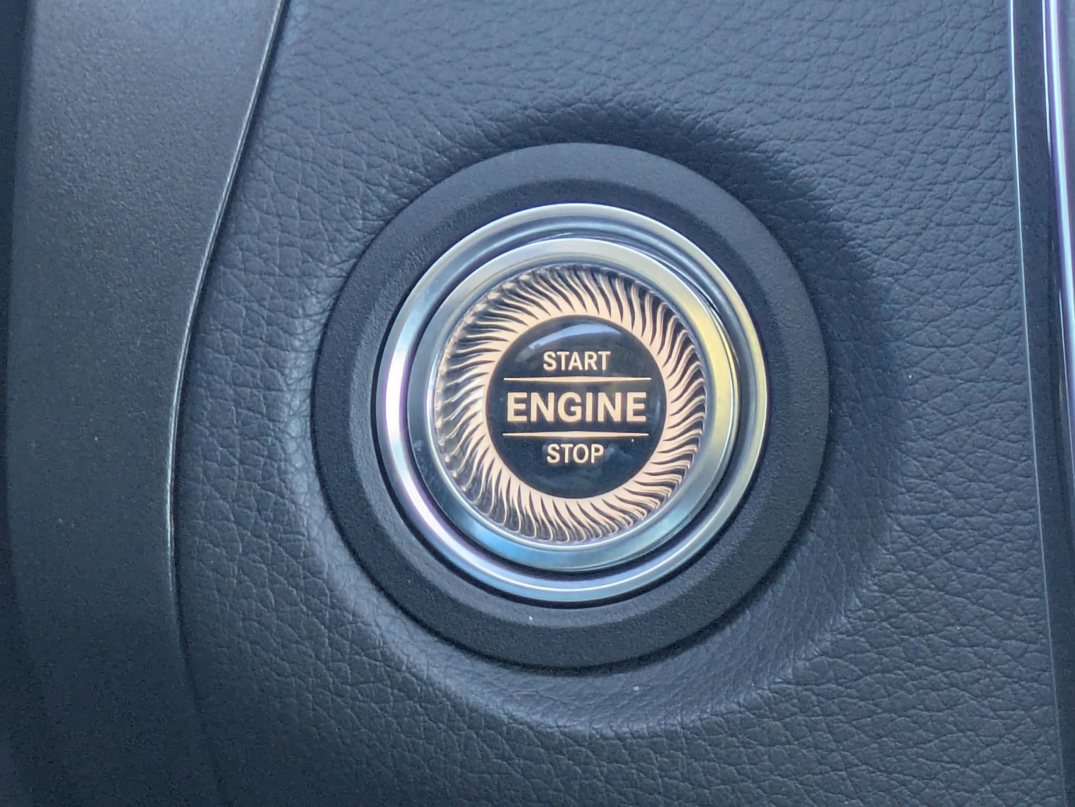 Used 2021 Mercedes-Benz GLC 300 4MATIC image 16