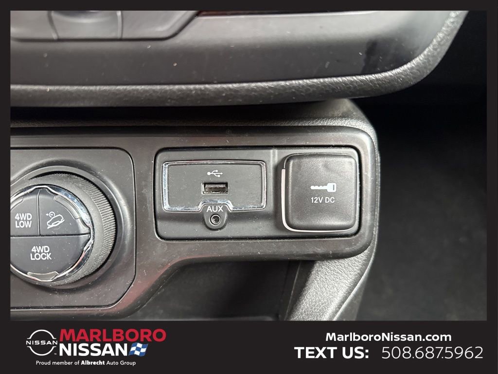 Used 2022 Jeep Renegade Trailhawk image 28