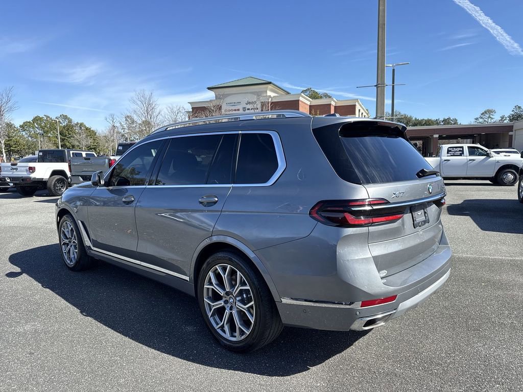 Used 2023 BMW X7 xDrive40i image 5