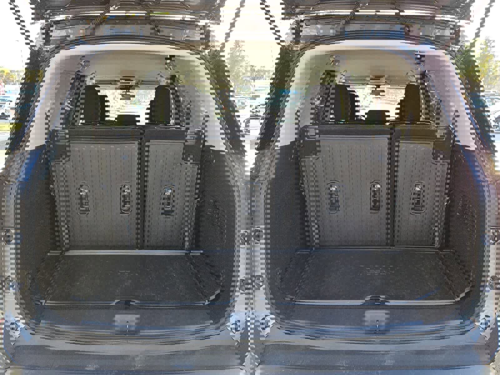 Used 2024 Nissan Pathfinder SV w/ Cargo Package image 6