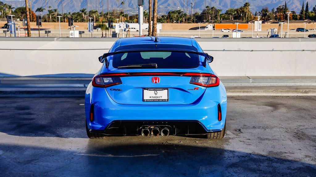 Used 2023 Honda Civic Type R image 8