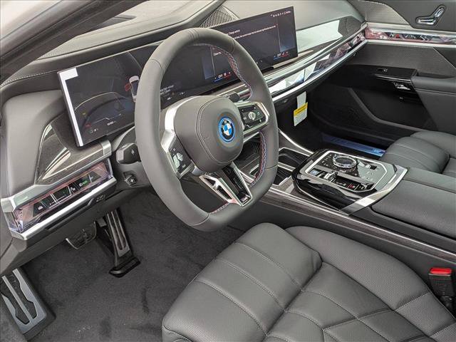 New 2026 BMW i7 M70 w/ Executive Package AWD/4WD image 3