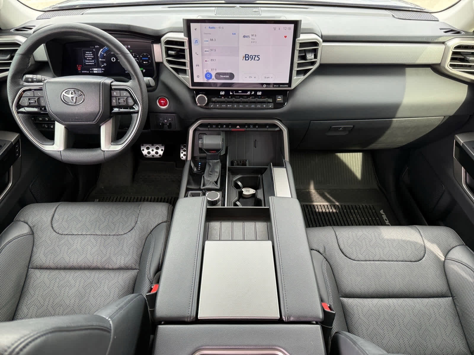 Used 2023 Toyota Sequoia Limited image 12