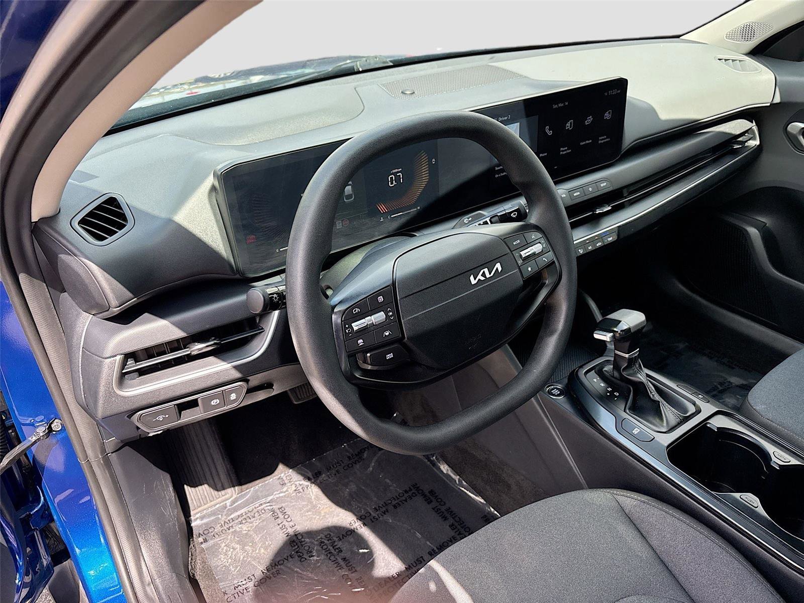 Used 2025 Kia K4 LXS image 9