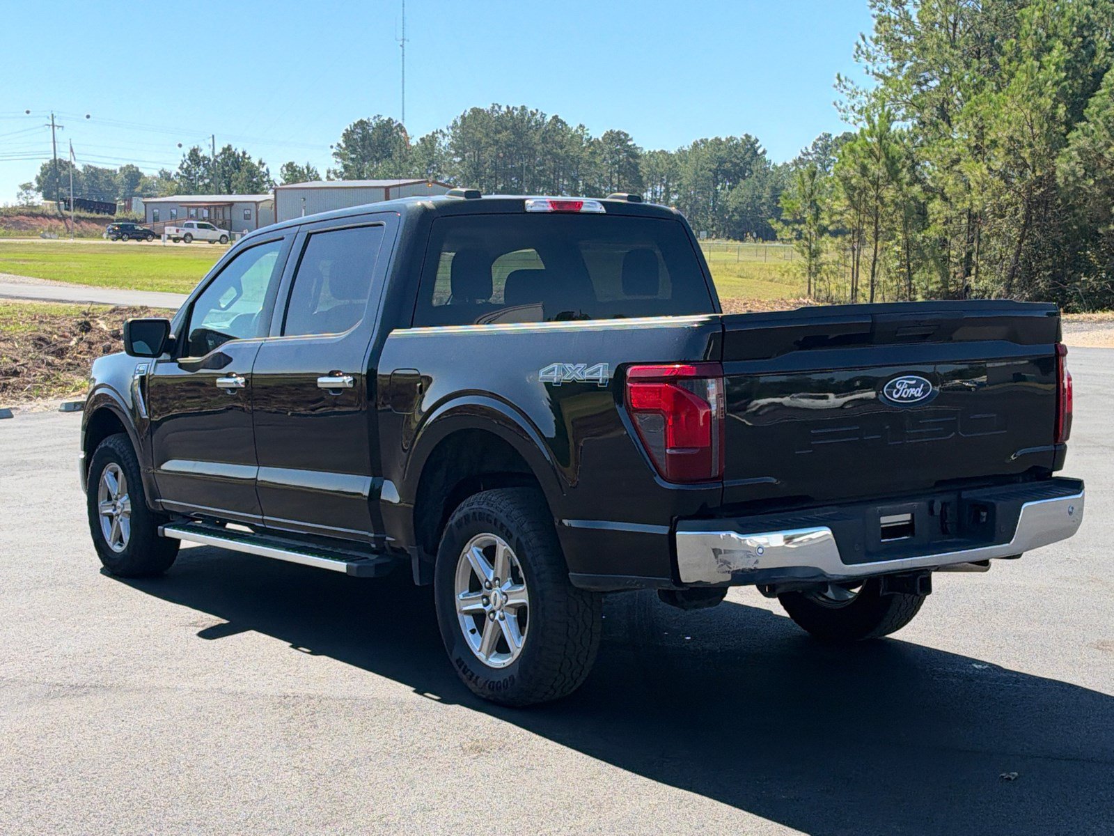 Used 2025 Ford F150 XLT w/ Equipment Group 301A Standard AWD/4WD image 7