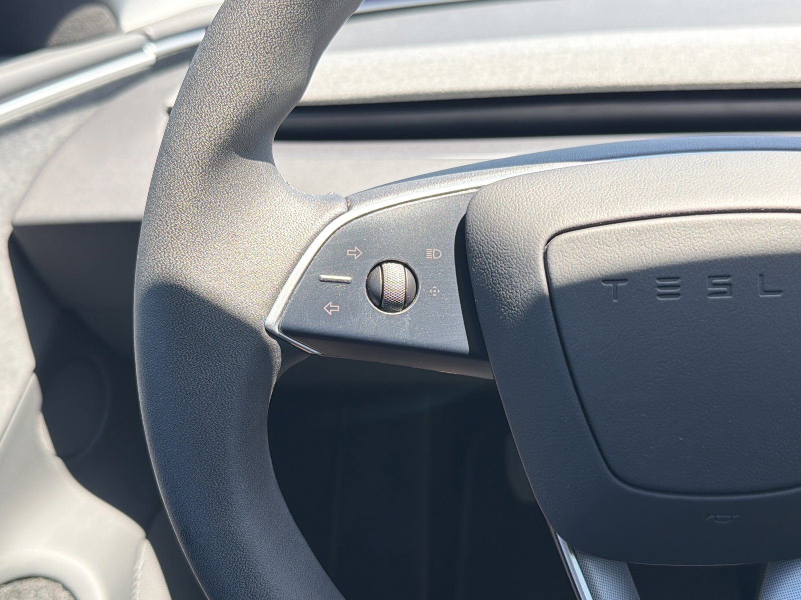 Used 2025 Tesla Model 3 Long Range image 24