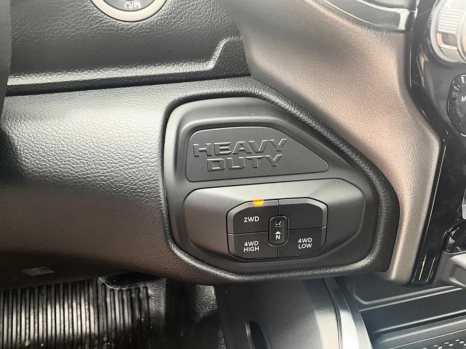 New 2026 RAM 5500 4x4 Crew Cab w/ Laramie Trim Package image 19