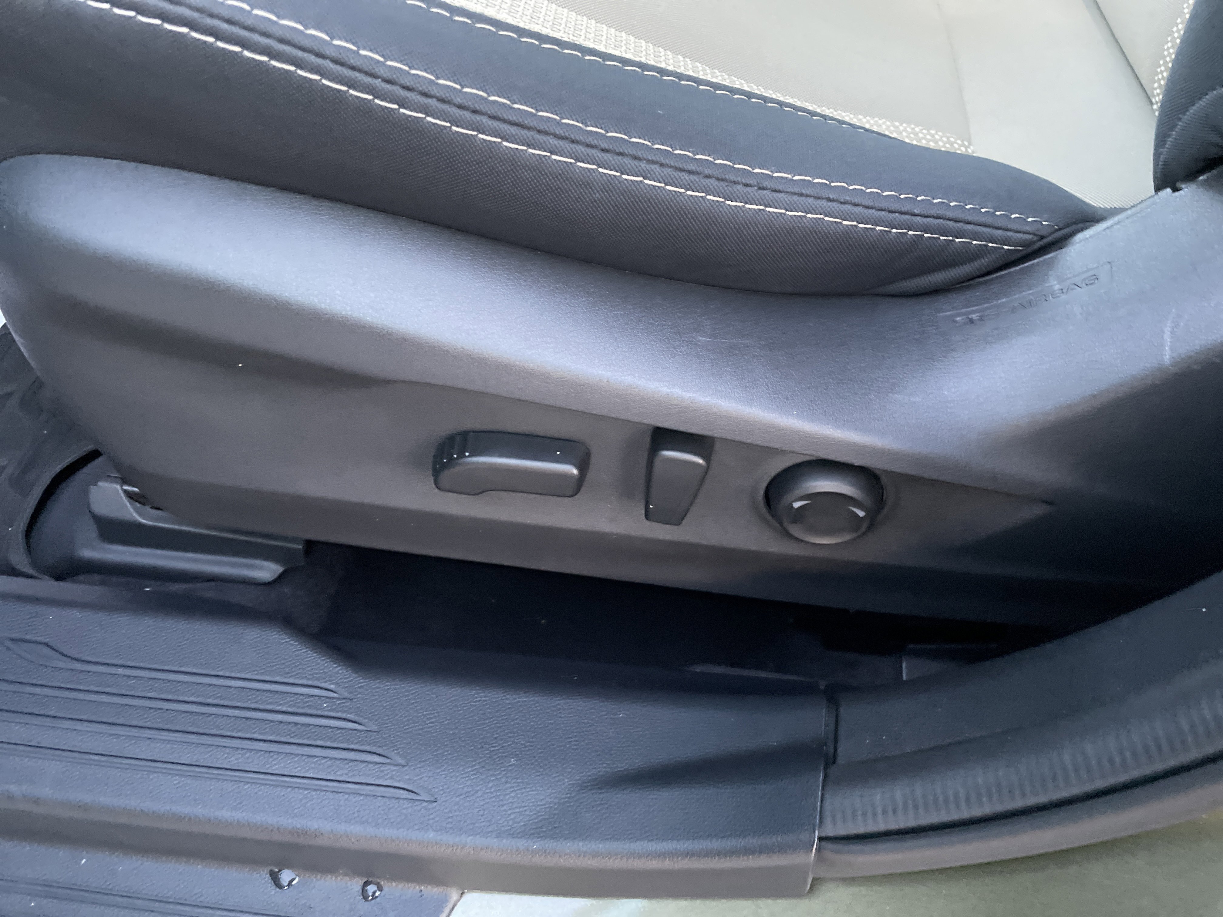 Certified 2025 Subaru Outback Premium image 21