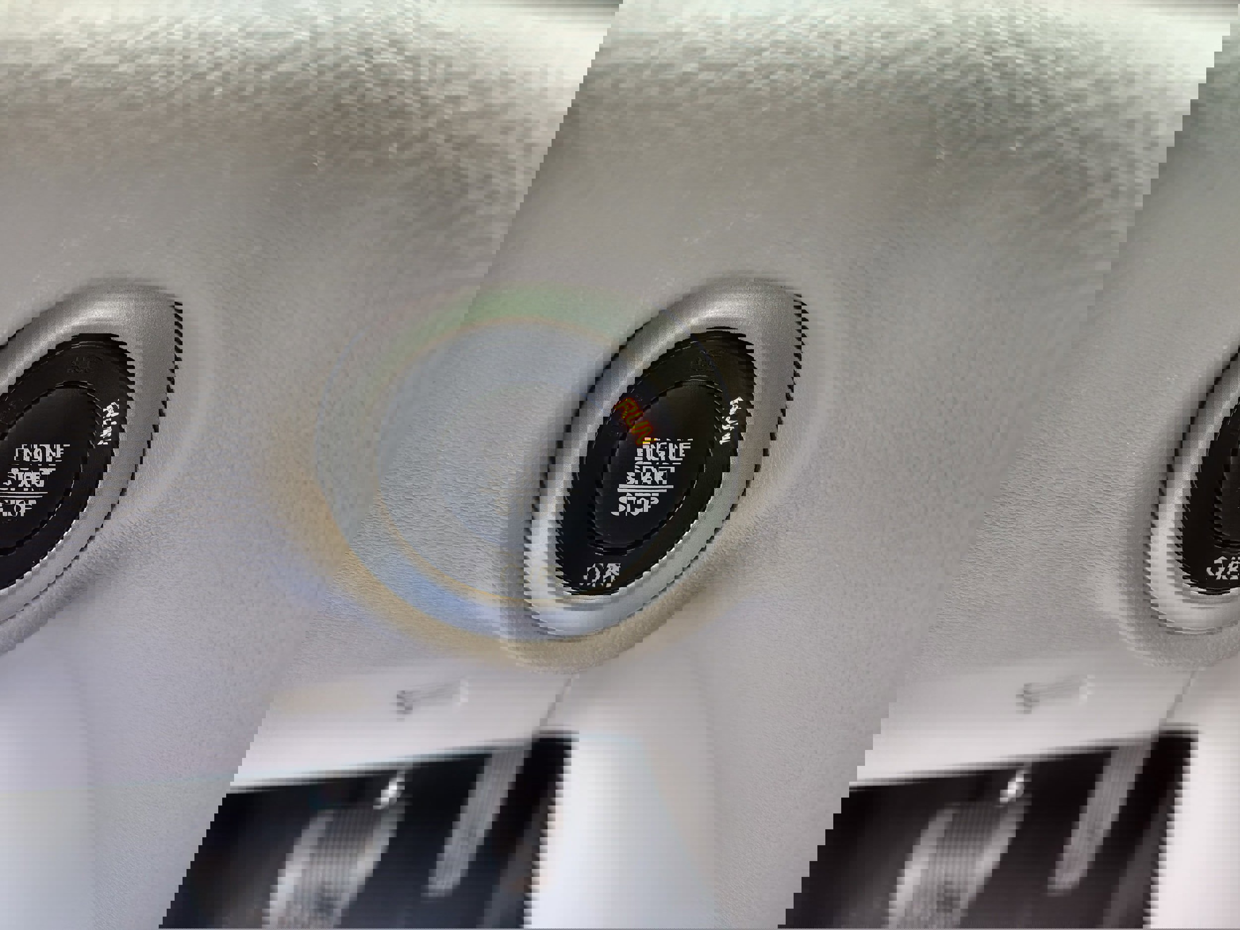 Used 2024 Chrysler Voyager LX image 44