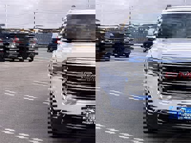 Used 2021 GMC Acadia SLT w/ Trailering Package image 10