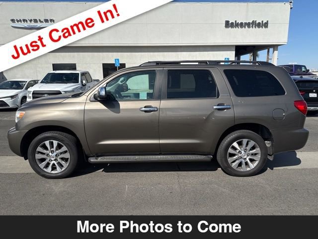 Used 2017 Toyota Sequoia Limited w/ Safety & Convenience Package AWD/4WD image 2