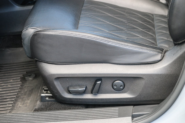 Used 2023 Nissan Rogue Platinum w/ Platinum Premium Package FWD image 26