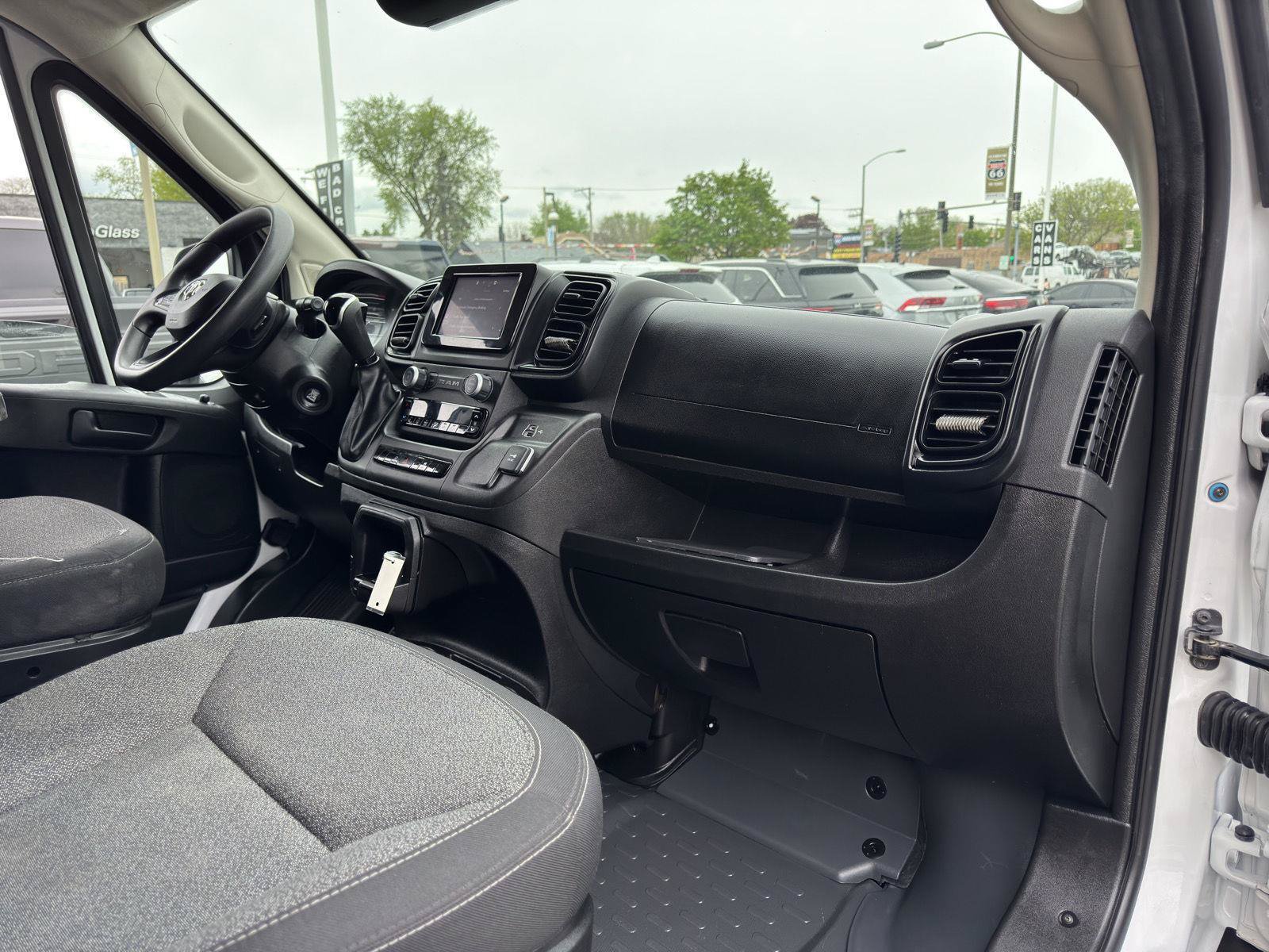 Used 2025 RAM ProMaster 2500 w/ Convenience Group FWD image 30