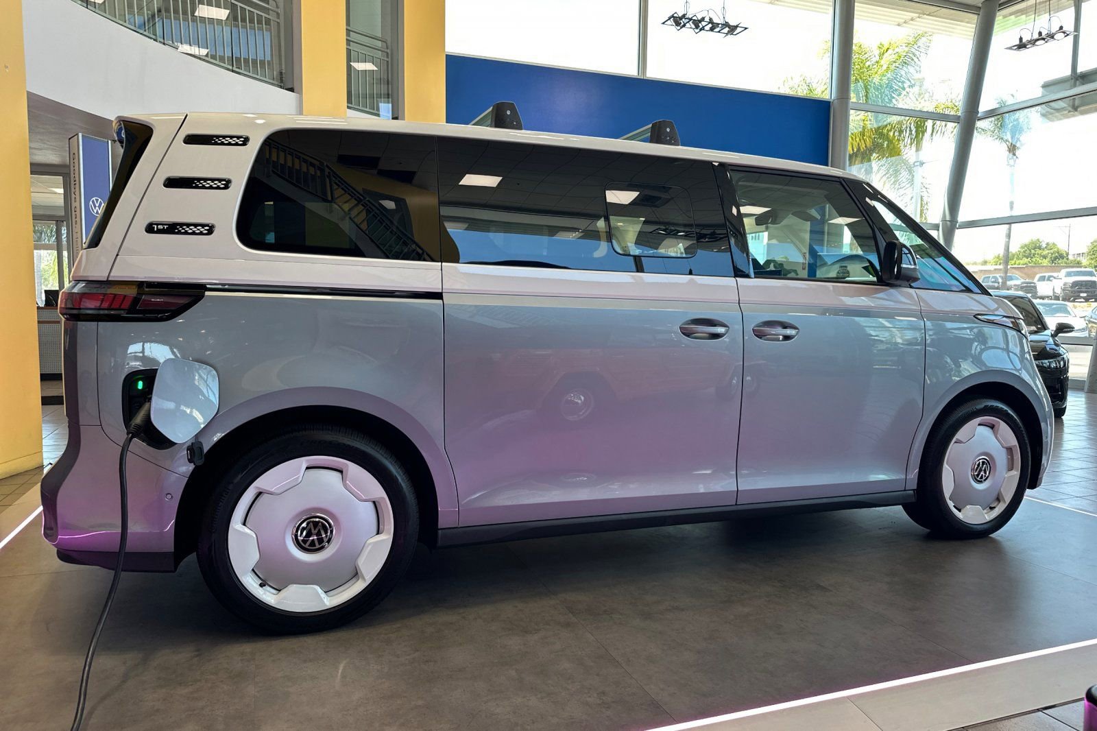 New 2025 Volkswagen ID. Buzz 1st Edition image 3