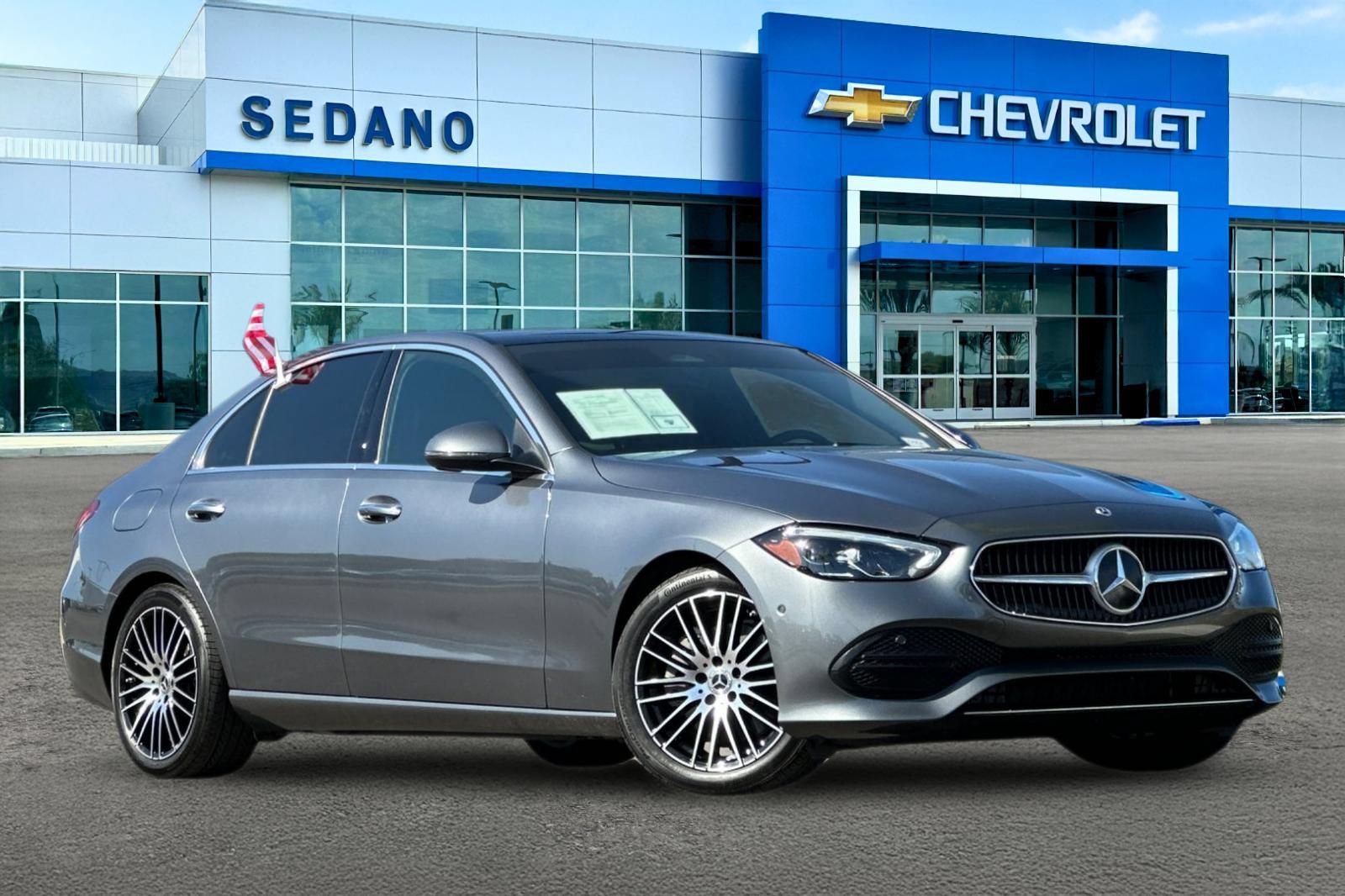 Used 2025 Mercedes-Benz C 300 4MATIC Sedan image 2