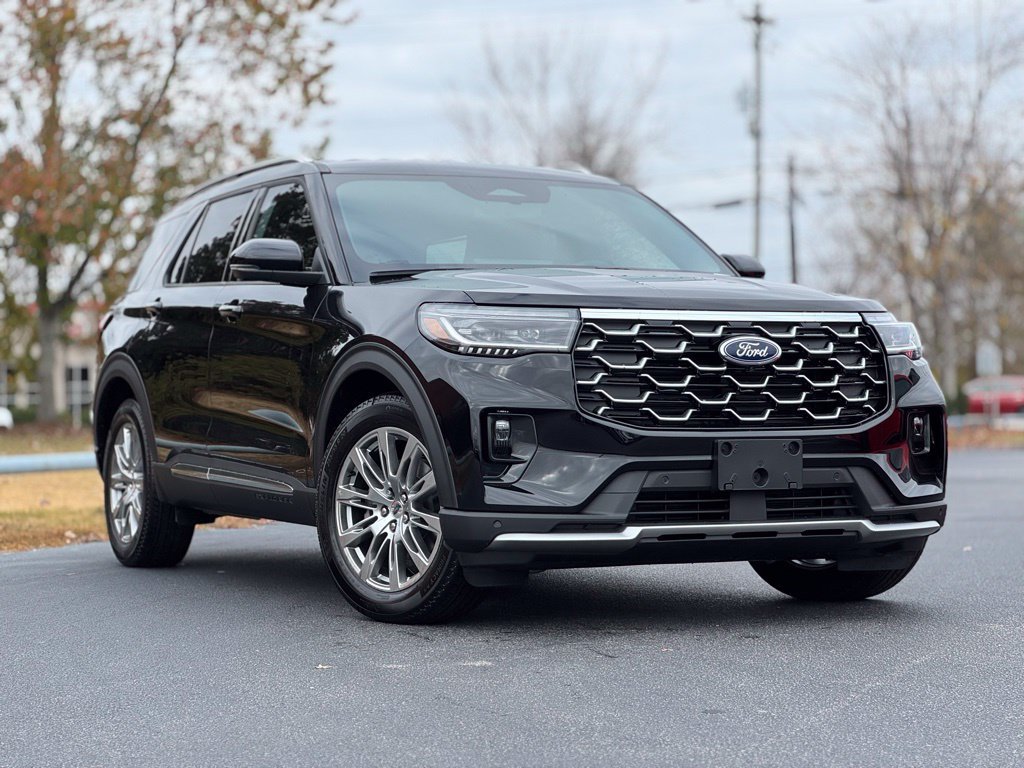 New 2026 Ford Explorer Platinum RWD image 3