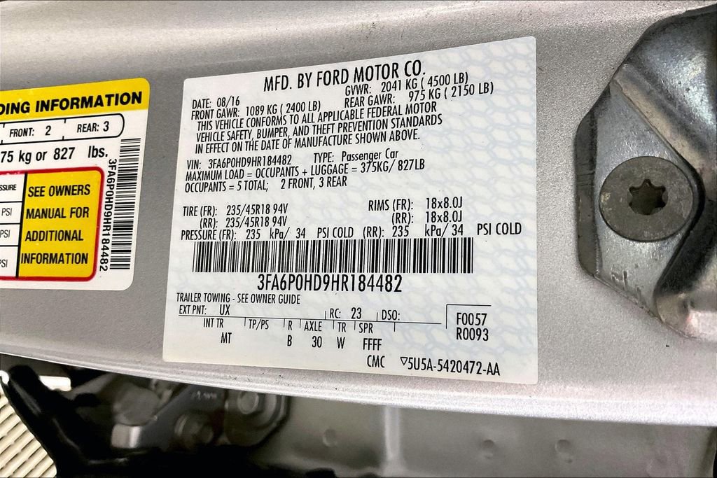 Used 2017 Ford Fusion SE w/ Equipment Group 201A image 29