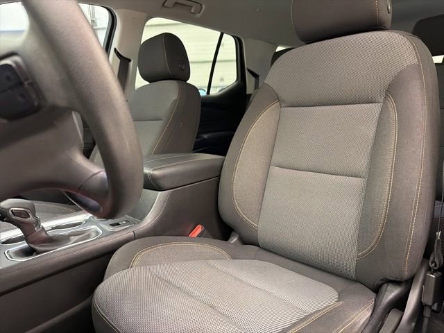 Used 2021 Chevrolet Traverse LS FWD image 14