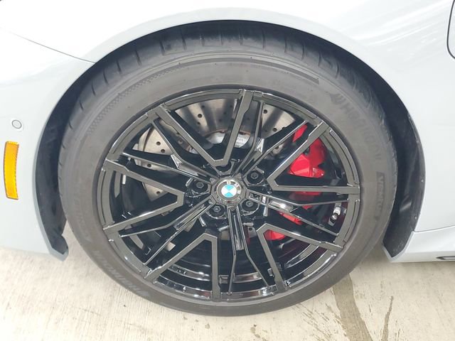 Used 2025 BMW M5 w/ Carbon Package image 9