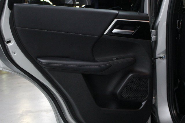 Used 2023 Mitsubishi Outlander SE FWD image 30