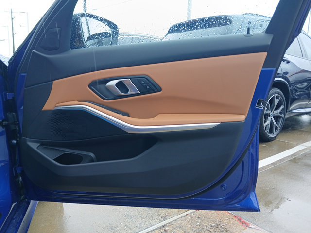 New 2026 BMW 330i Sedan w/ M Sport Package RWD image 13