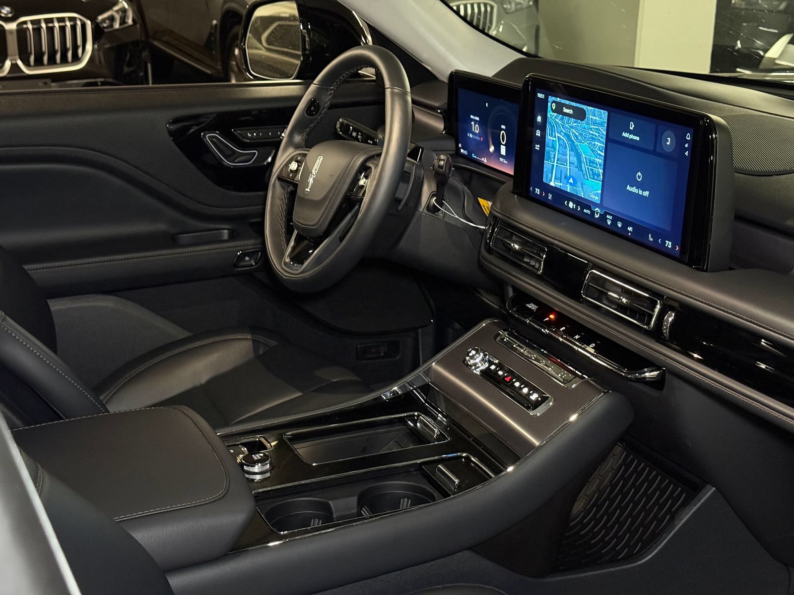 New 2026 Lincoln Aviator AWD image 8