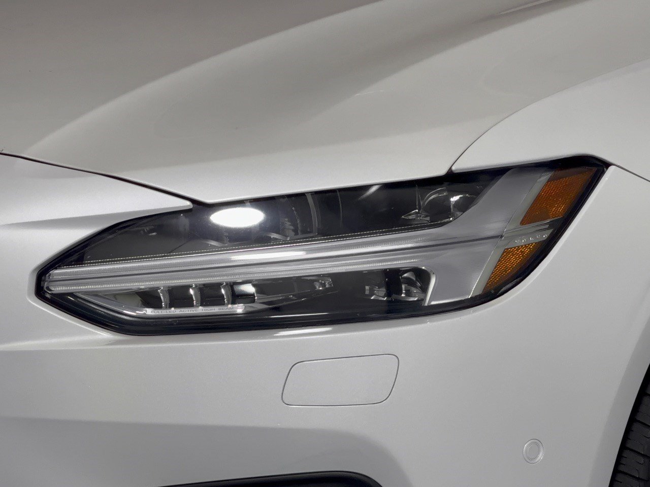Used 2025 Volvo S90 B6 Plus AWD/4WD image 12