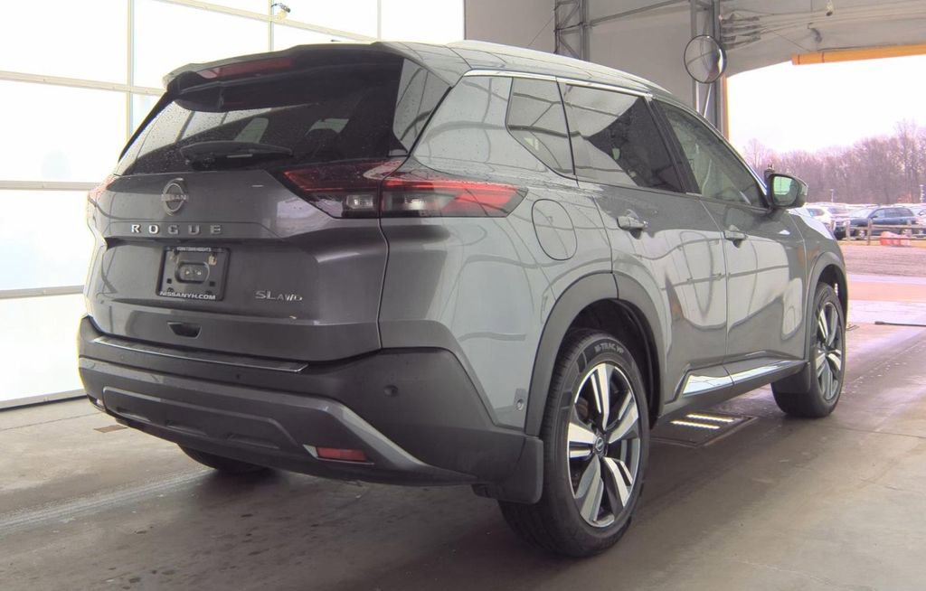Used 2023 Nissan Rogue SL w/ SL Premium Package image 34