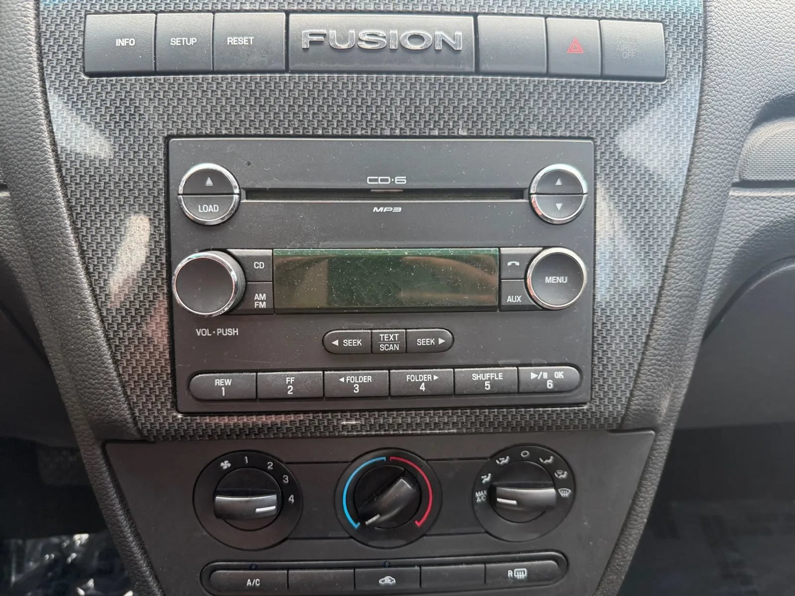 Used 2009 Ford Fusion SE FWD image 22