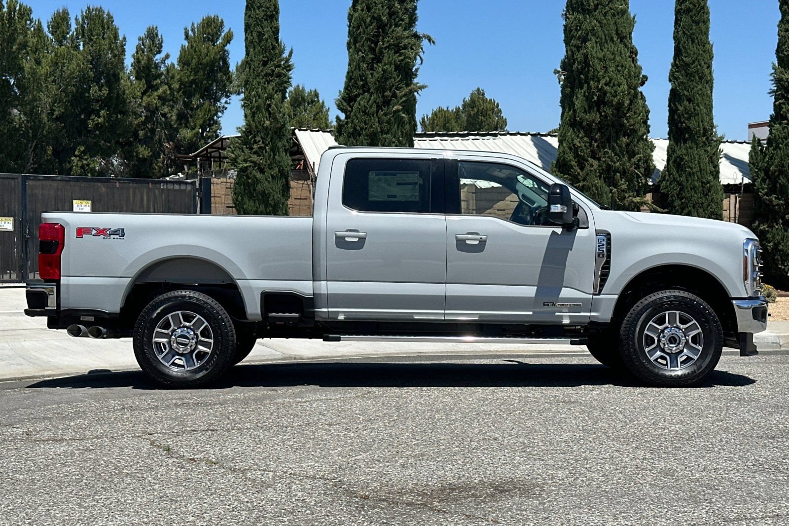 New 2026 Ford F250 Lariat w/ FX4 Off-Road Package AWD/4WD image 3