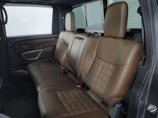 Used 2023 Nissan Titan Platinum Reserve w/ Moonroof Package AWD/4WD image 18