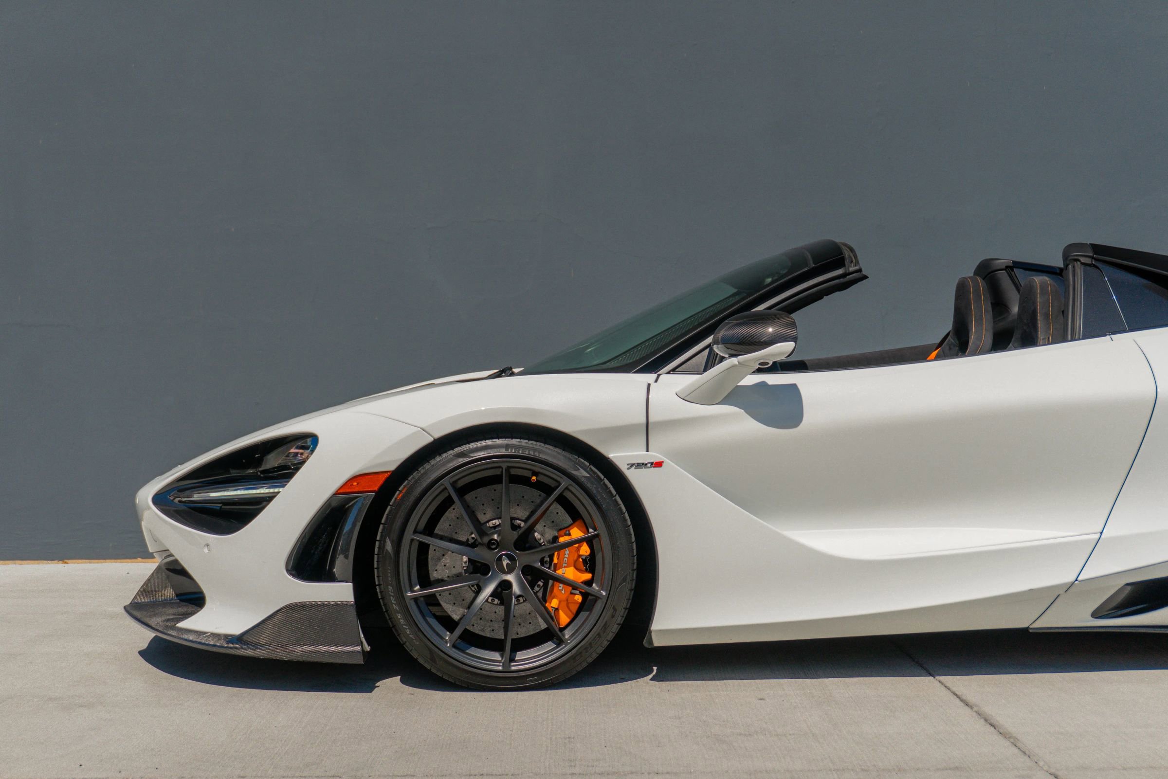 Used 2021 McLaren 720S Spider image 46