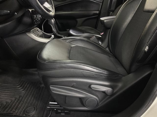 Used 2018 Jeep Compass Latitude w/ Cold Weather Group FWD image 29
