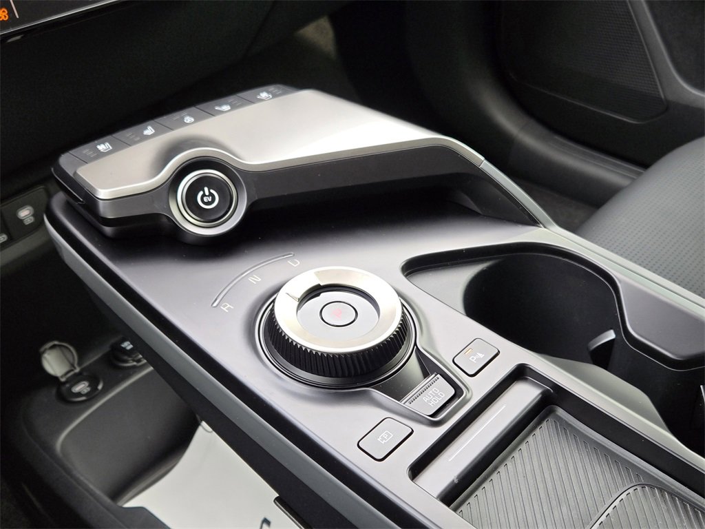 New 2025 Kia EV6 Wind image 15