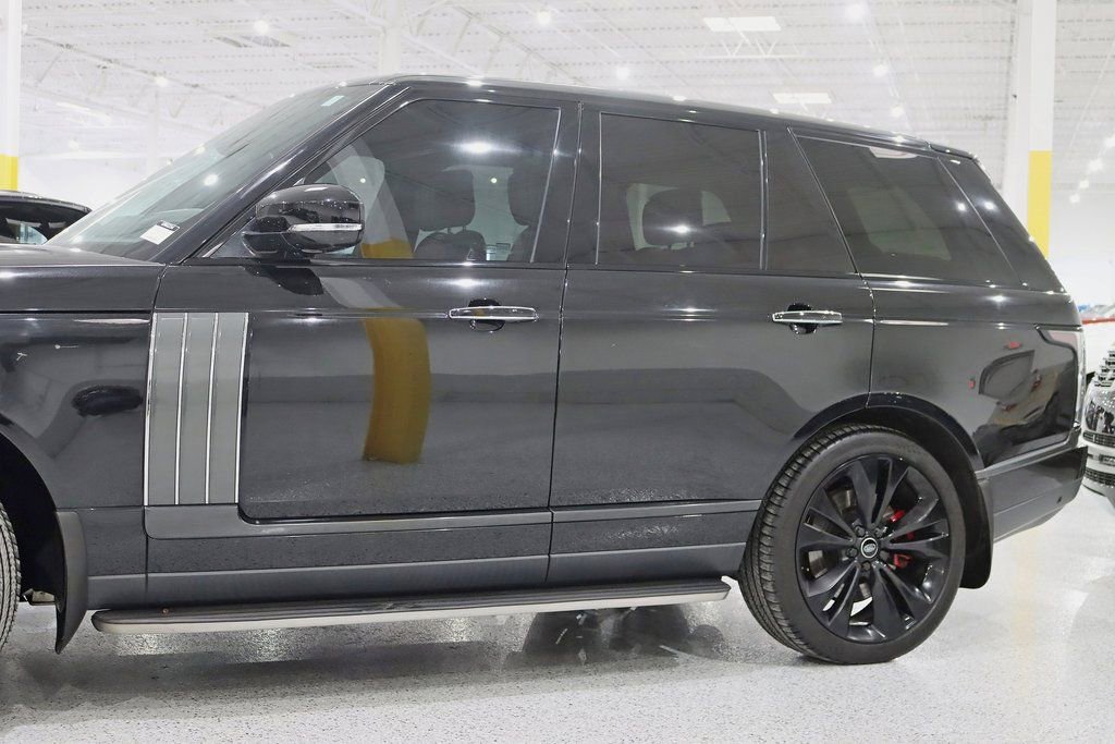 Used 2021 Land Rover Range Rover SV Autobiography Dynamic image 4