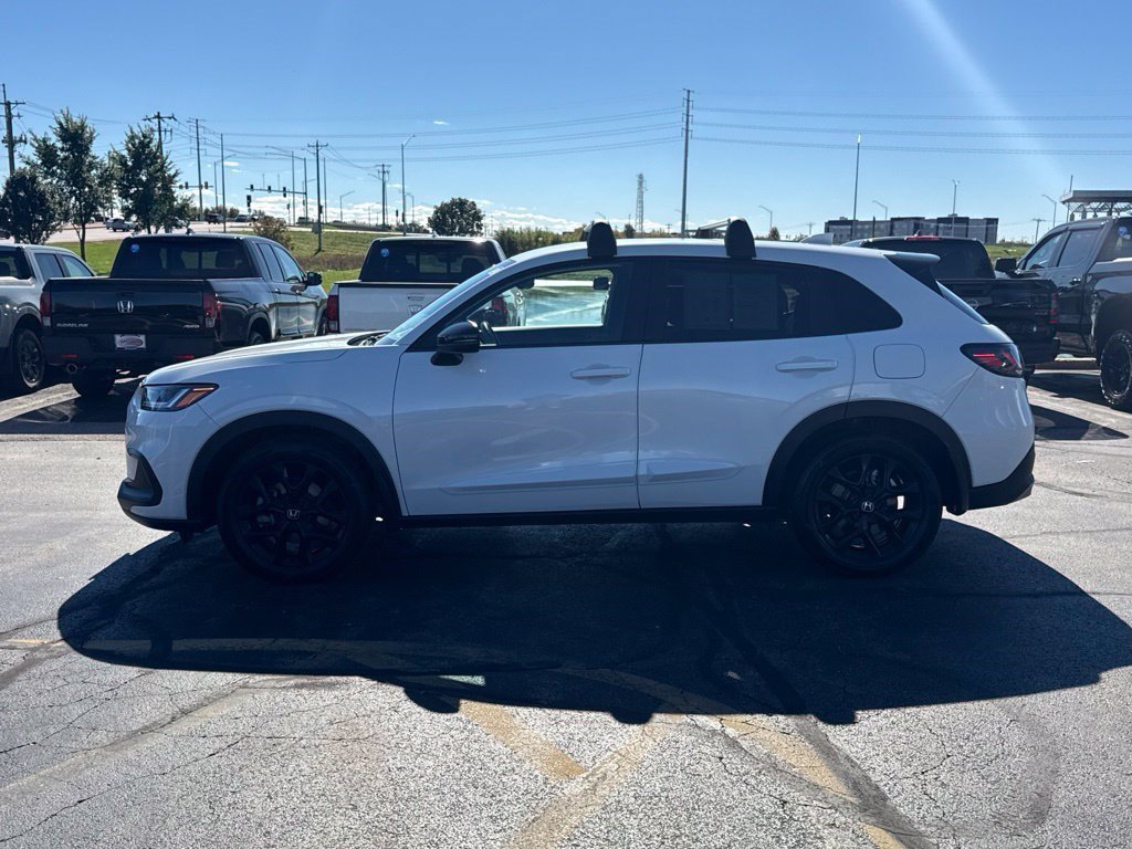 Certified 2025 Honda HR-V Sport image 8