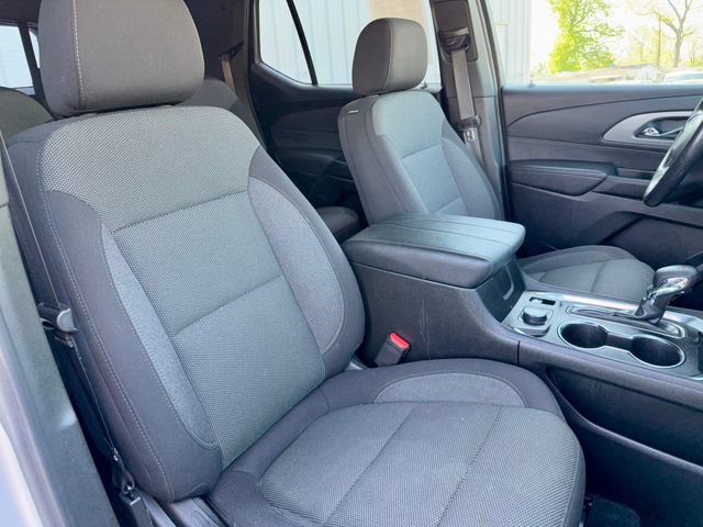 Used 2022 Chevrolet Traverse LT AWD/4WD image 9