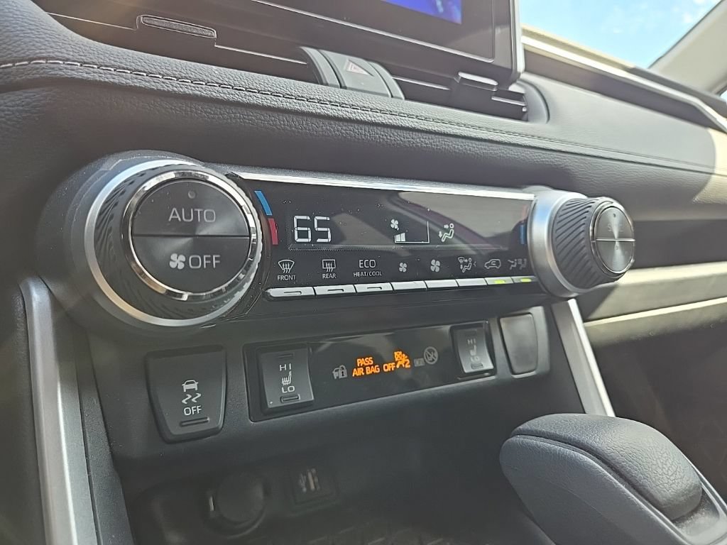 Used 2024 Toyota RAV4 XLE w/ Convenience Package AWD/4WD image 26