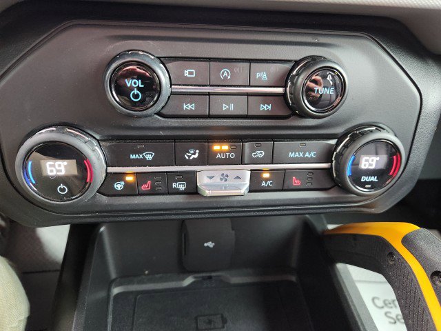 Used 2023 Ford Bronco Badlands image 42