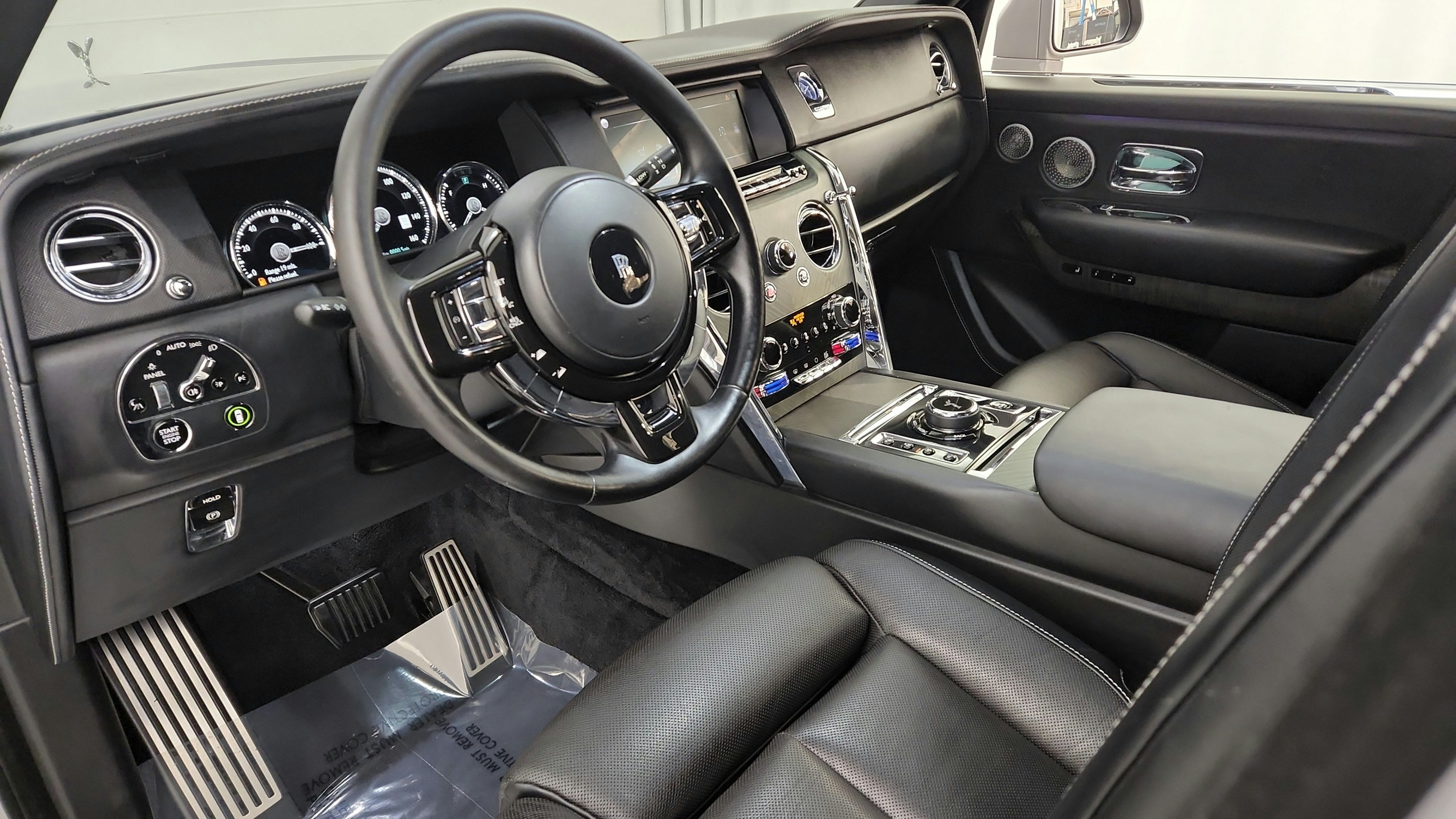 Used 2021 Rolls-Royce Cullinan AWD/4WD image 19