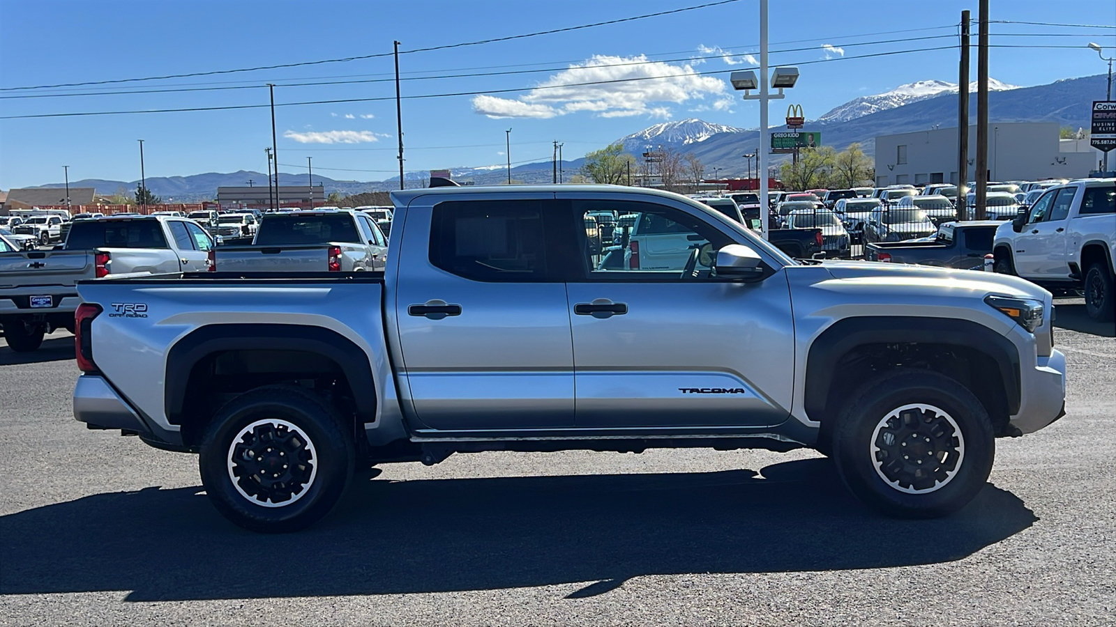 Used 2024 Toyota Tacoma TRD Off-Road AWD/4WD image 4
