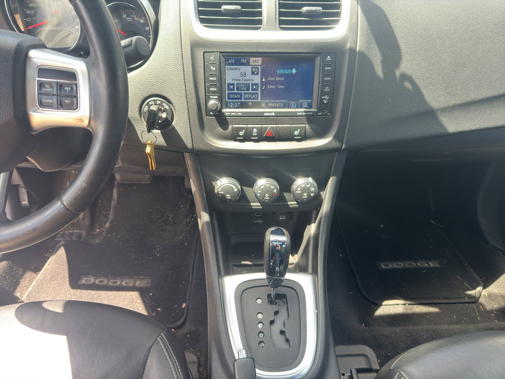 Used 2011 Dodge Avenger Lux FWD image 10