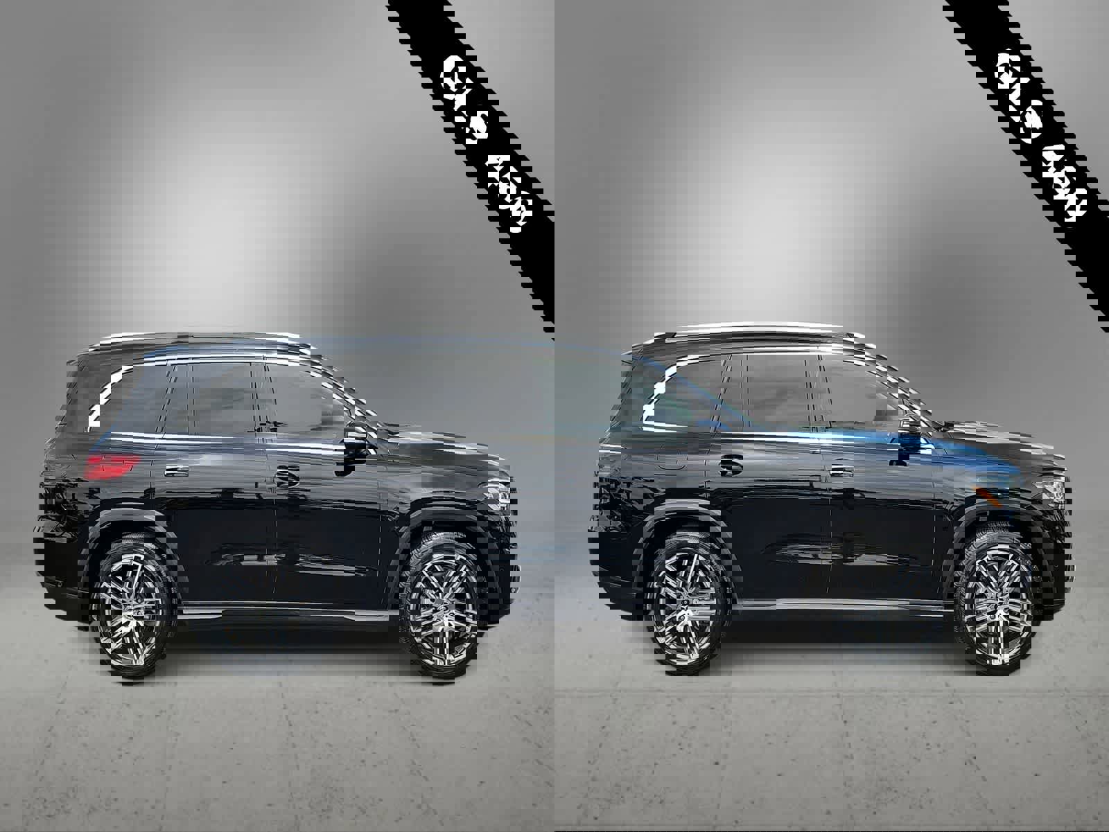 Used 2024 Mercedes-Benz GLS 450 4MATIC image 9