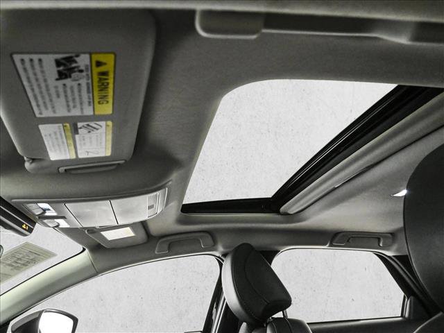 Used 2025 MAZDA CX-30 AWD 2.5 S w/ Preferred Package image 16