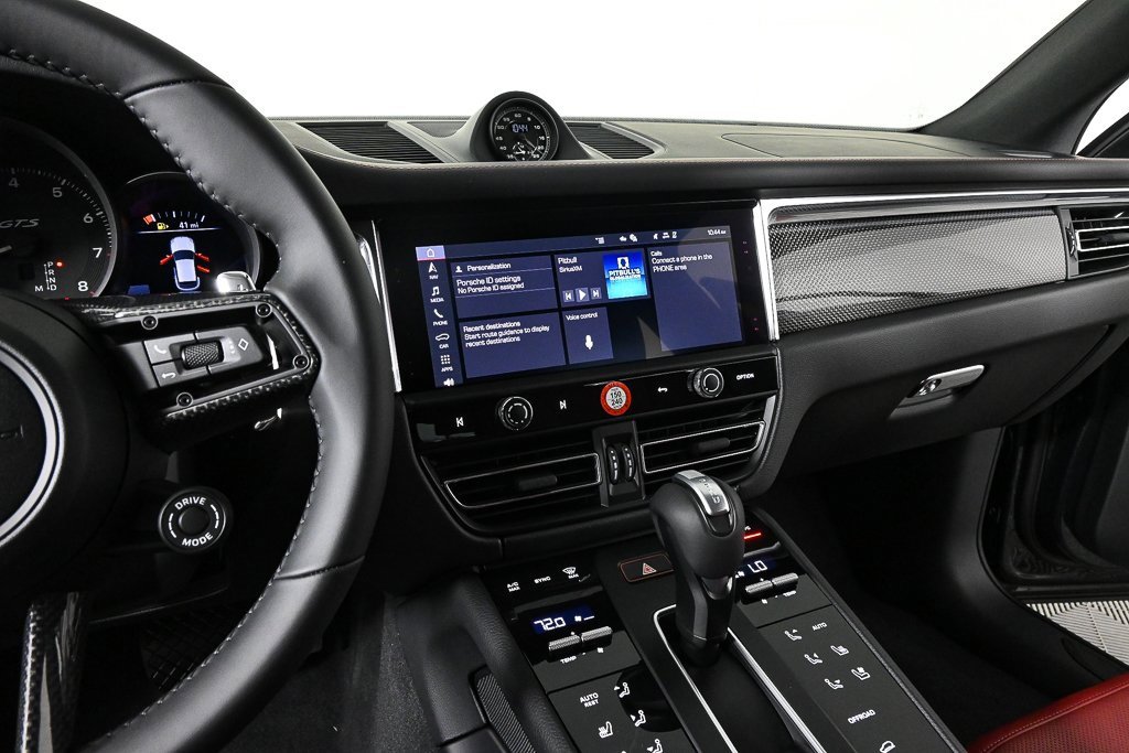 New 2026 Porsche Macan GTS image 14