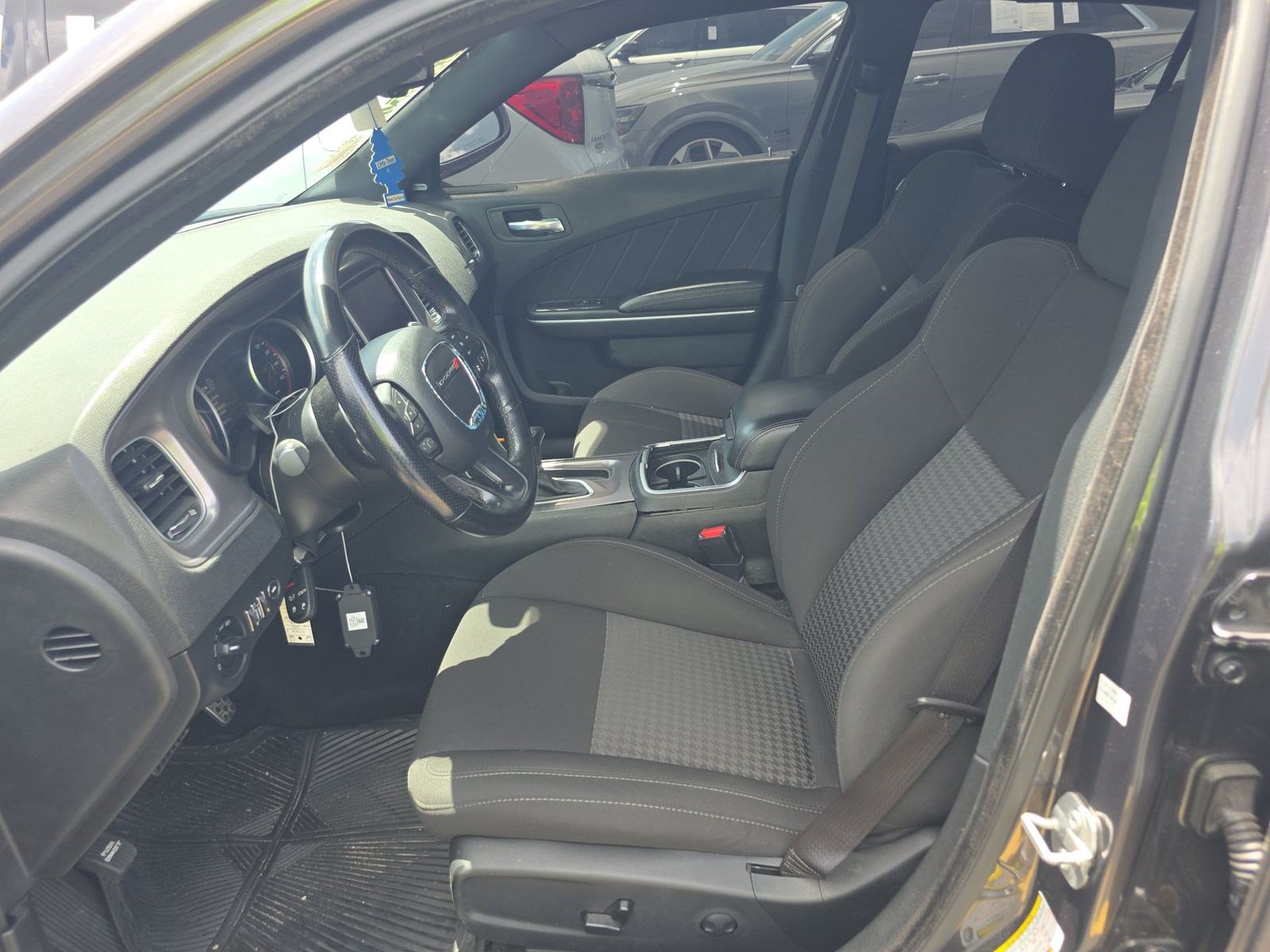 Used 2023 Dodge Charger R/T w/ Navigation & Travel Group RWD image 7