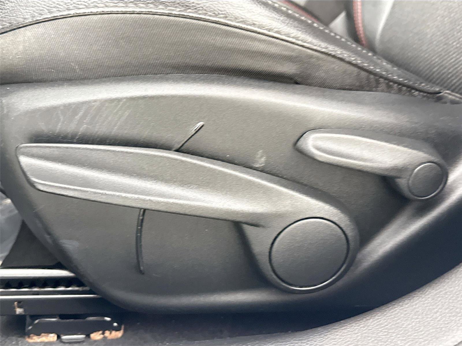 Used 2020 Jeep Compass Trailhawk image 31