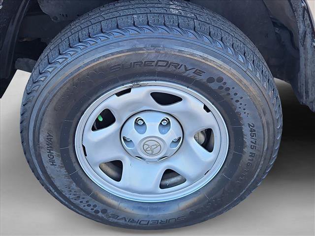Used 2021 Toyota Tacoma SR5 RWD image 26