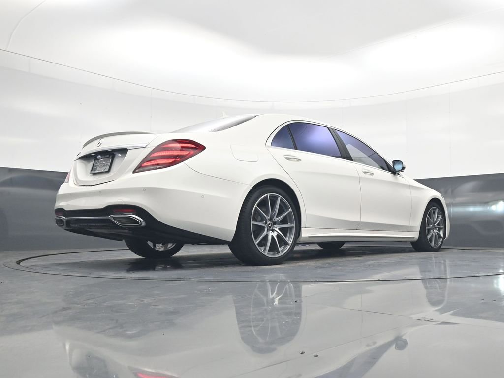 Used 2019 Mercedes-Benz S 560 Sedan image 24